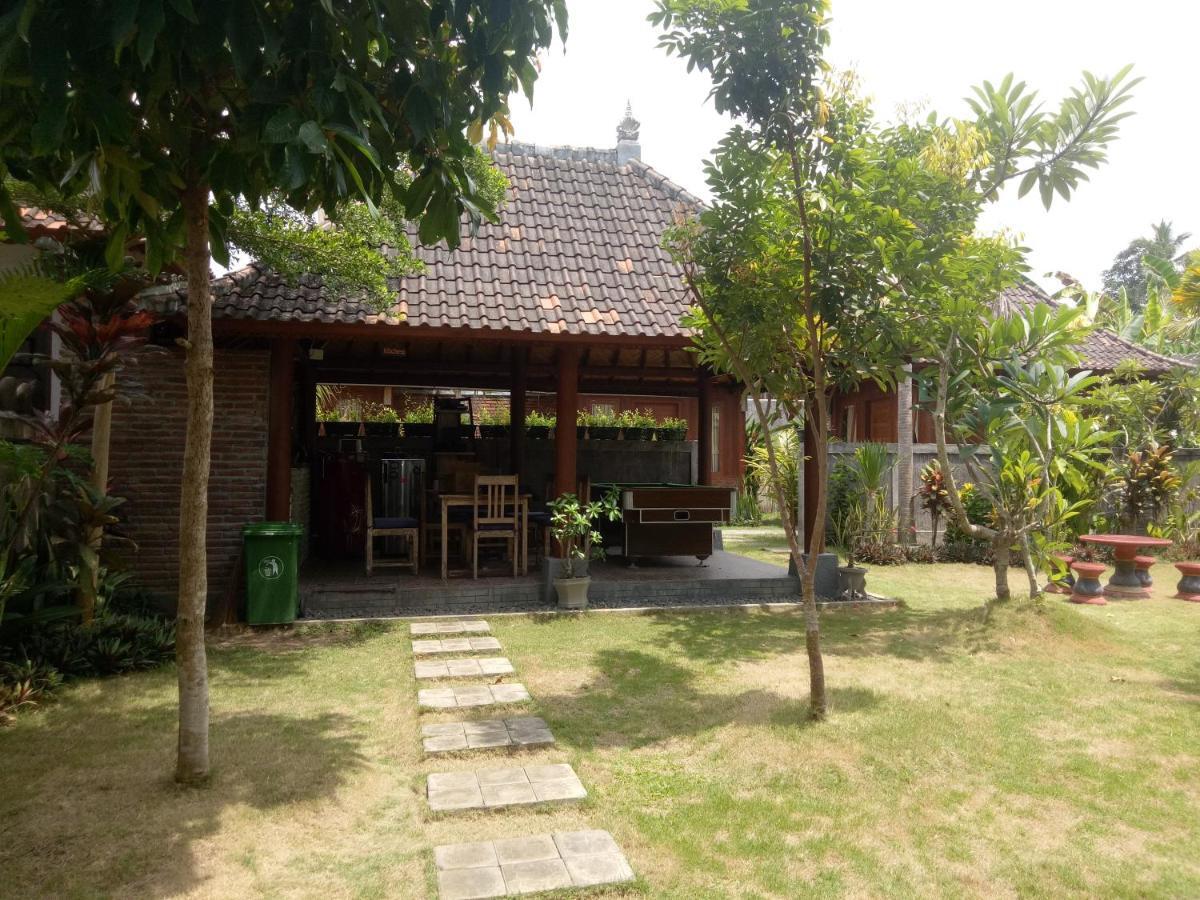 Khalisha Villa Airsatang Exterior photo