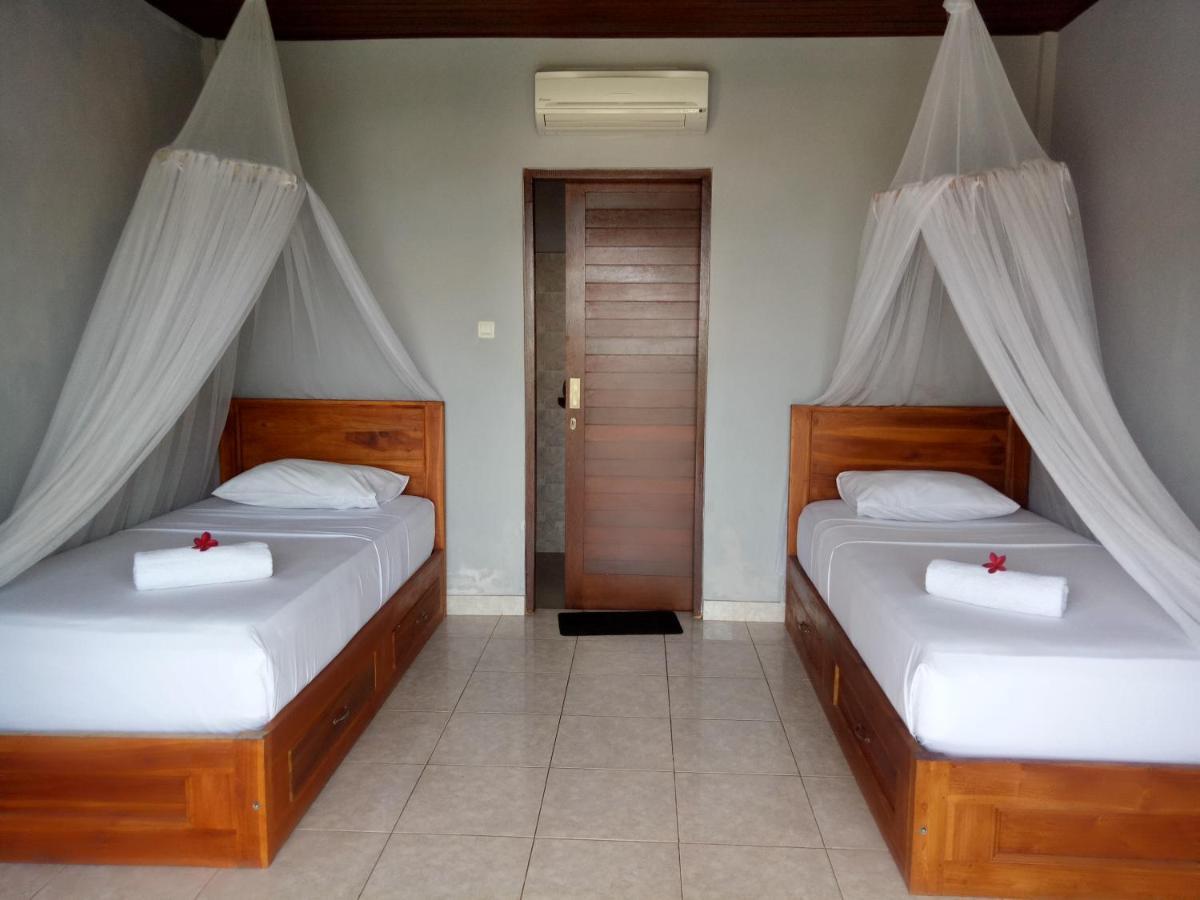 Khalisha Villa Airsatang Exterior photo